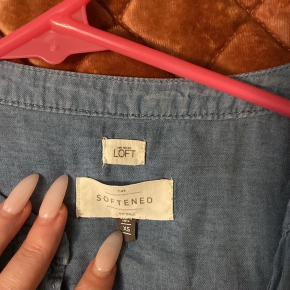 LOFT Chambray Top - Picture 4 of 7